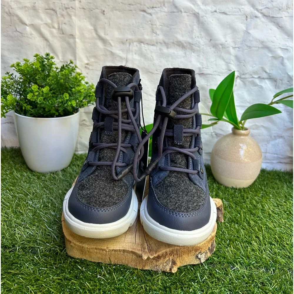 Sorel Kids' Explorer Waterproof Lace-up Boot In India Ink/ Moonstone Size 10 new